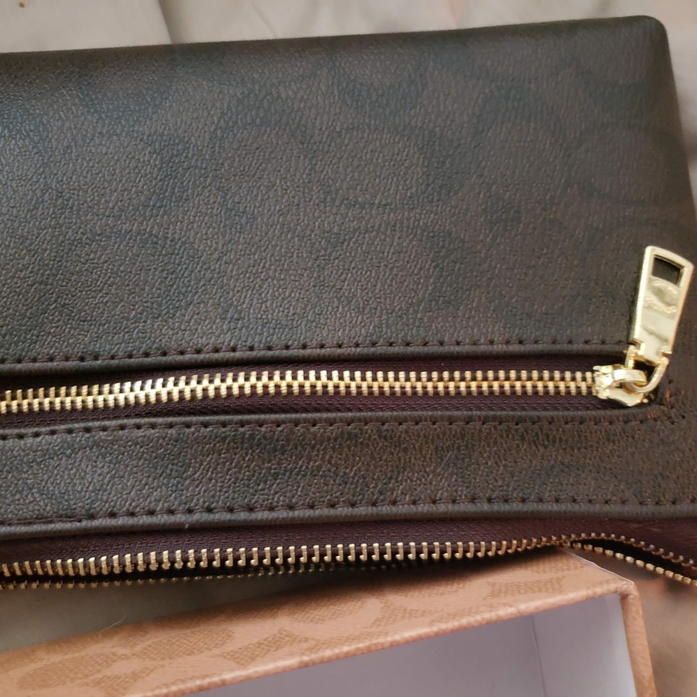 Handbag - Picture 4 of 5